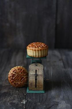 intensefoodcravings:  Moon Cakes | La Receta