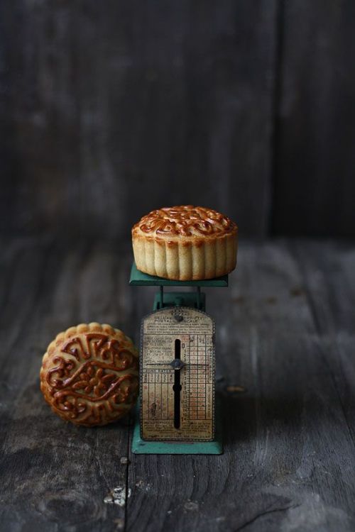 Porn intensefoodcravings:  Moon Cakes | La Receta photos