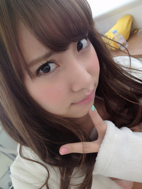 akibeya:  永尾まりや - Google+ - 昨日はヤングマガジンの撮影でした！