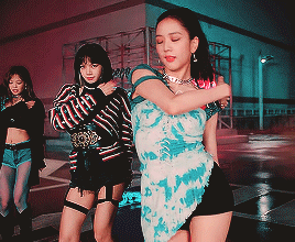 Jisoo Lovesick Girls