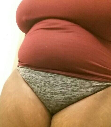 nerdydreadhead:  Emptying out the nude folder hahaha these are all old rejects
