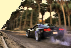takrouri:  Corvette Z06 burnout by Talal