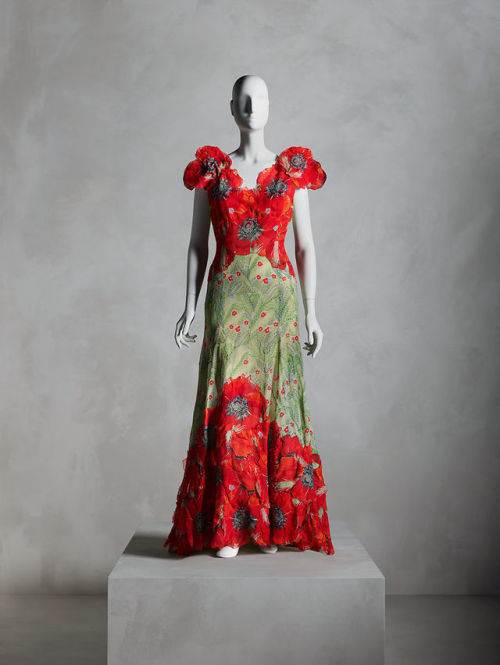 Paquin evening dress, summer 1937From the Metropolitan Museum of Art