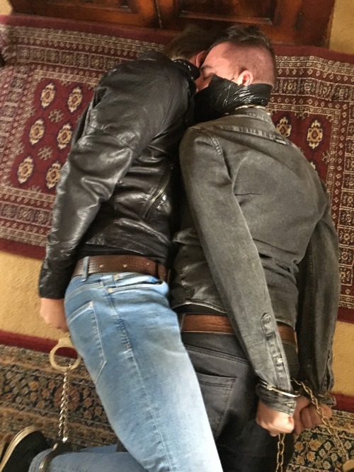 jamesbondagesx:  Two lads captured and restrained. porn pictures