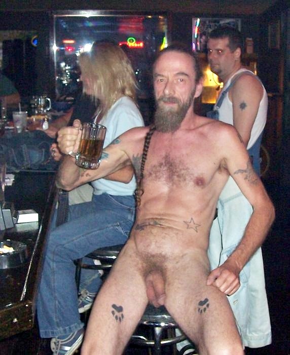 matureandruggedmen:  These pics are ‘as is’ from the Net: I have done no editing