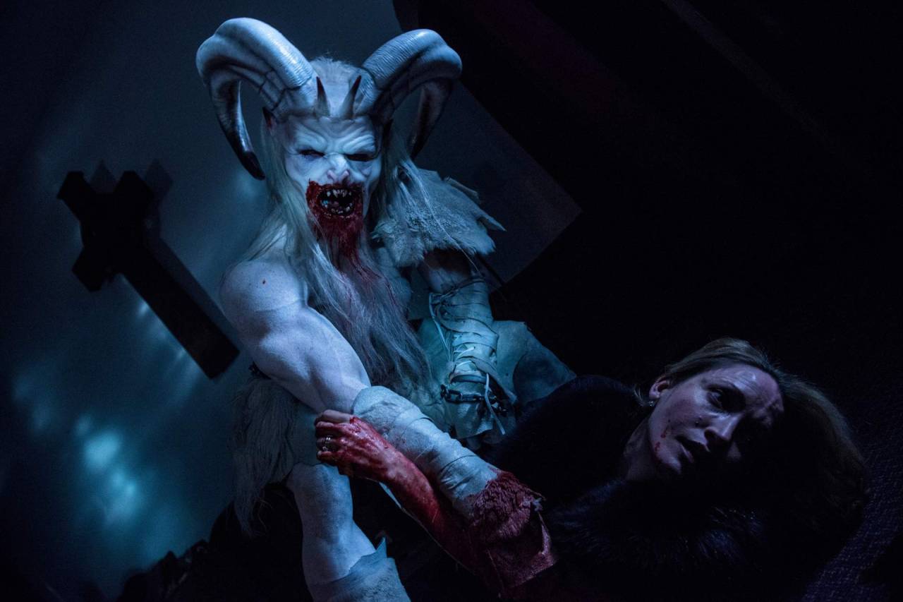 snarlthewerewolf: Next up on the Krampus comparison: A Christmas Horror Story. This