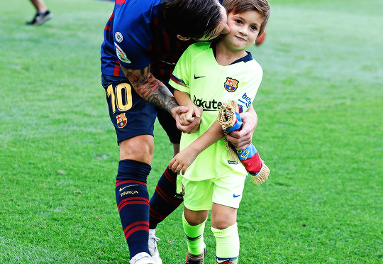 teammessi:  Leo Messi during the La Liga match between FC Barcelona and SD Huesca