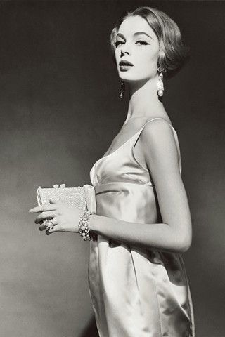   Nena von Scglebrügge, by Claude Verdin, Vogue UK 1959     www.gracestewartxo.tumblr.com