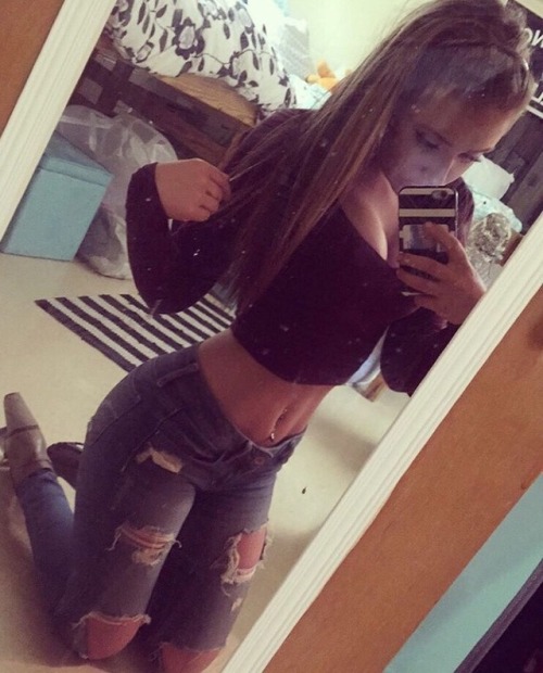 black69cock69milf:Sexy Erin 21 looking for large cock… she’s recently single and looking for a man to treat her right DM ME IF YOUR INTERESTED FOR MORE INFO
