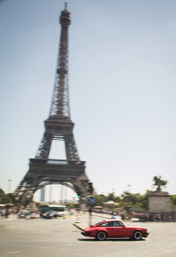 vintageclassiccars:  In Paris. 