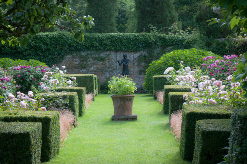 Walled rose garden, Pashley Manor. Photo by Alan Buckingham on flickr