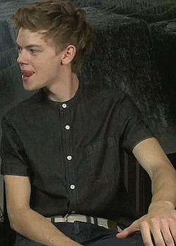 thomassangsterstolemyheart:  That tongue does not want to stay put; keep up the fight Tommy 