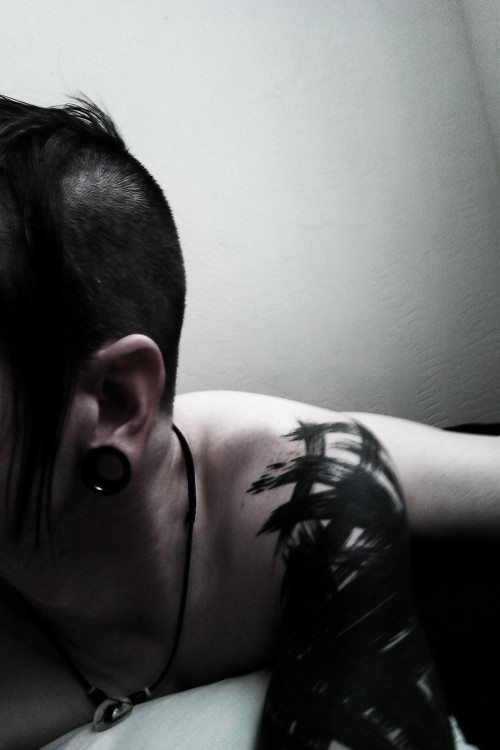 vye-leviathan:  I was feelin’ artsy fartsy. adult photos