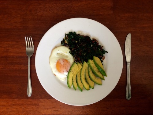 pineapplefeast:Kale cooked with red onion & free range local bacon, egg and avocado