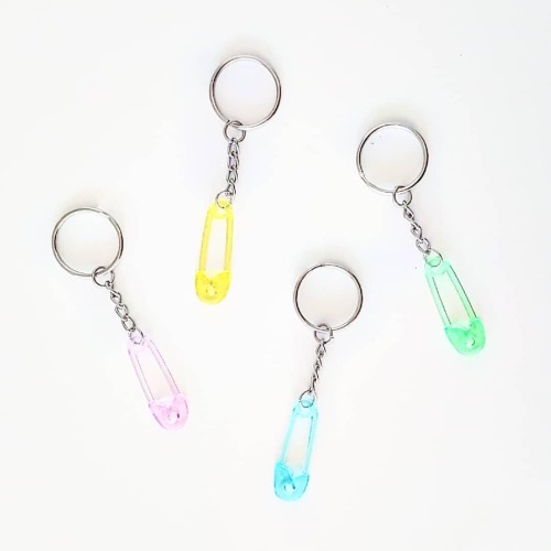 Don&rsquo;t like wearing jewellery? Don&rsquo;t worry! We also sell keychains! ¡️! Baby Diaper Pin