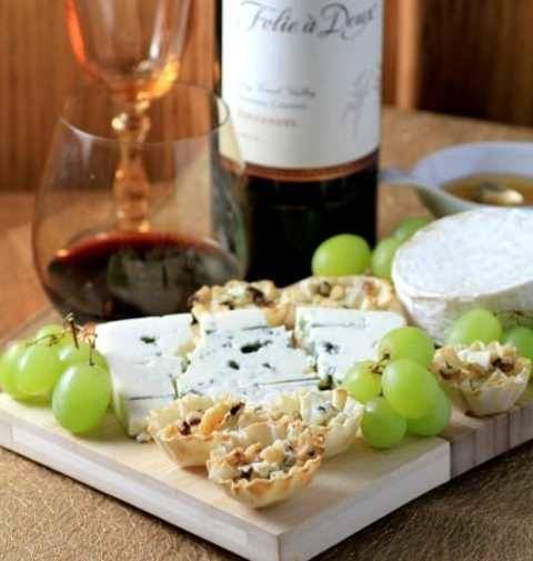 Gorgonzola Walnut Honey Bites