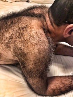 iwasnotbornforonecorner: Is it just me or does this guy have sexiest hairy shoulders and back? Look how thick the hair is! You should see his bush.