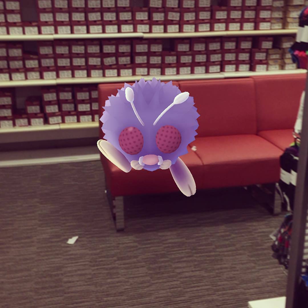 jannelle-o:  anyaismythical:  jannelle-o:  Oh you’re looking for shoes too Venonat?