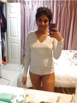 shareyourselfanonymouslyhere:  fuckingsexyindians:  Sexy Indian self shots full nude in the bathroom http://fuckingsexyindians.tumblr.com      (via TumbleOn)