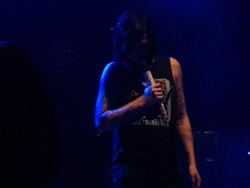 sleepingwithsirens-org:  These pics look normal, but when you see it . http://kellin.dailypix.me/when-you-see-it-