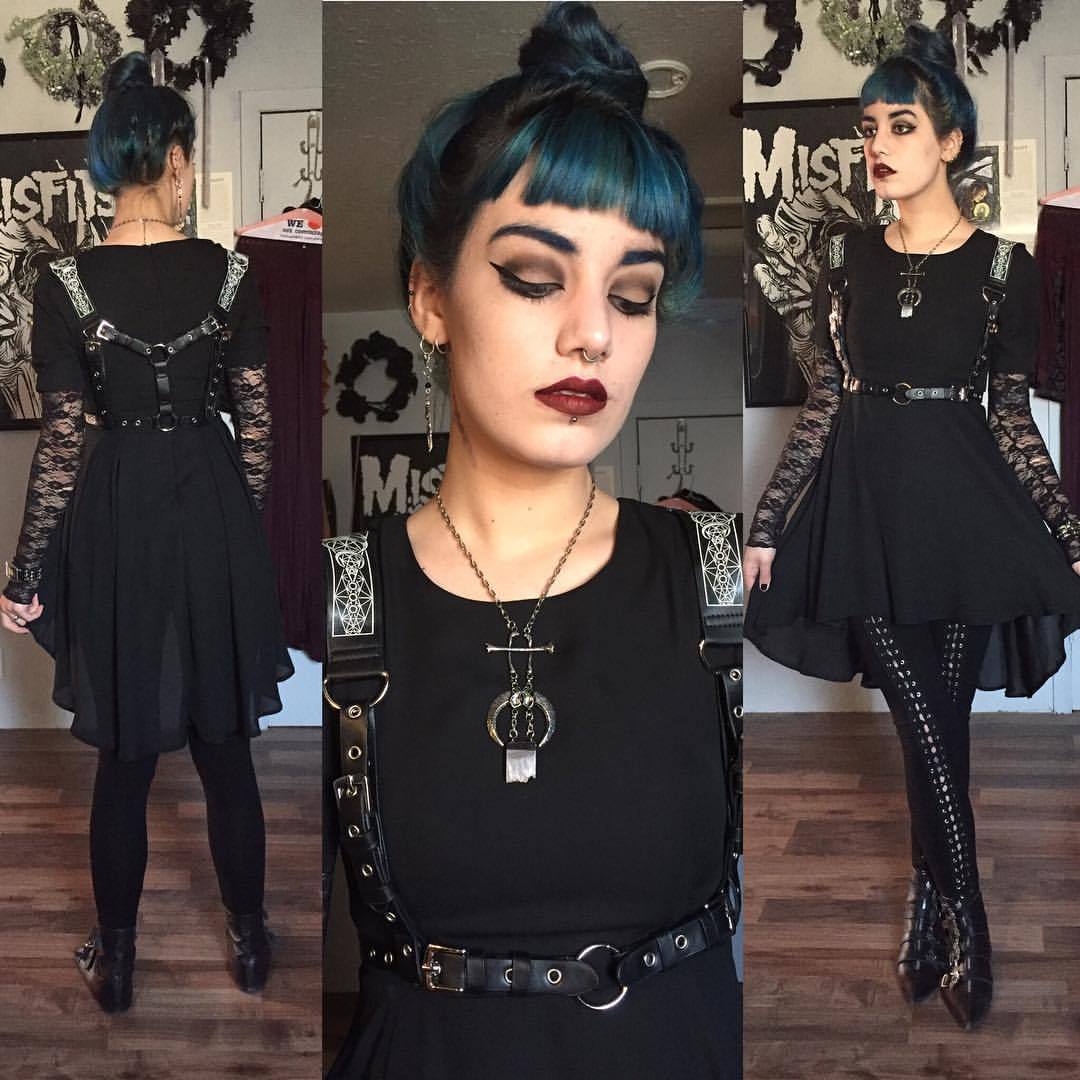 The Gothic Alice — Moon witch 🌙 Harness and necklace from ReStyle