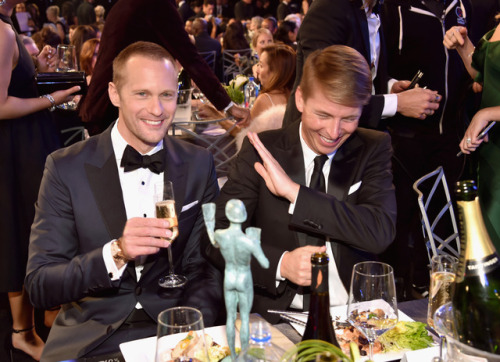 alexanderskarsgardonline: Alexander Skarsgard &amp; Jack McBrayer at the SAG Awards (1, 2, 3)