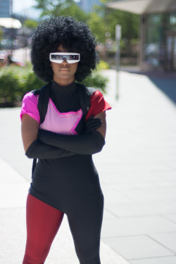 arukouarukou:  Garnet from Steven Universe - Otakon 2015Photographer: Me!Cosplayer: ???*Message me to be tagged!