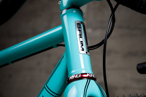 duvelo:Baum Turanti in Celeste GTR Solid paint. Shimano Dura Ace R785 Di2 / Hyrdo groupset. King Hea