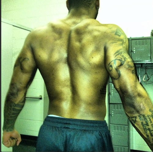 iamdahrealrenzo:  shit-gets-real-when:  TEAM REEMO  Twitter: @ObeyyMe_Renzooo Instagram: iAmDahRealRenzo Kik: iAmMe_Renzo 