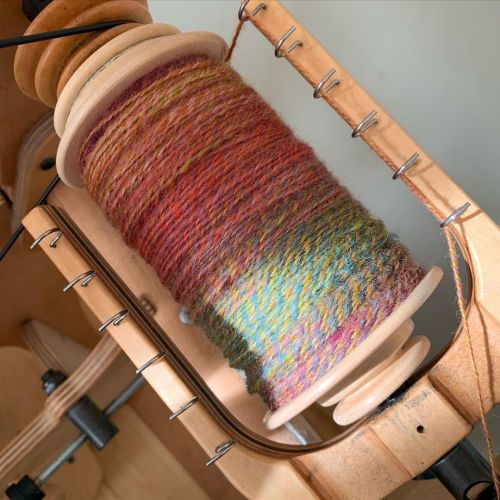 Filling up and done! . . . #handspun #handspunyarn #handspinner #handspinning #makingyarn #igspinner