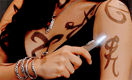 Make Me Choose Anonymous Asked: Isabelle Lightwood Or Clary Fray