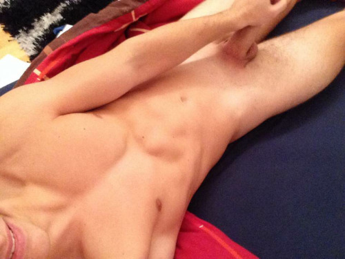 nakedguysfromkik:  Marian, so cute and Hot!