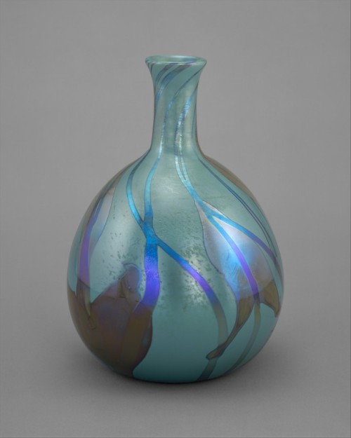 met-american-decor: Vase by Louis Comfort Tiffany, American Decorative Arts Gift of H. O. Havemeyer,
