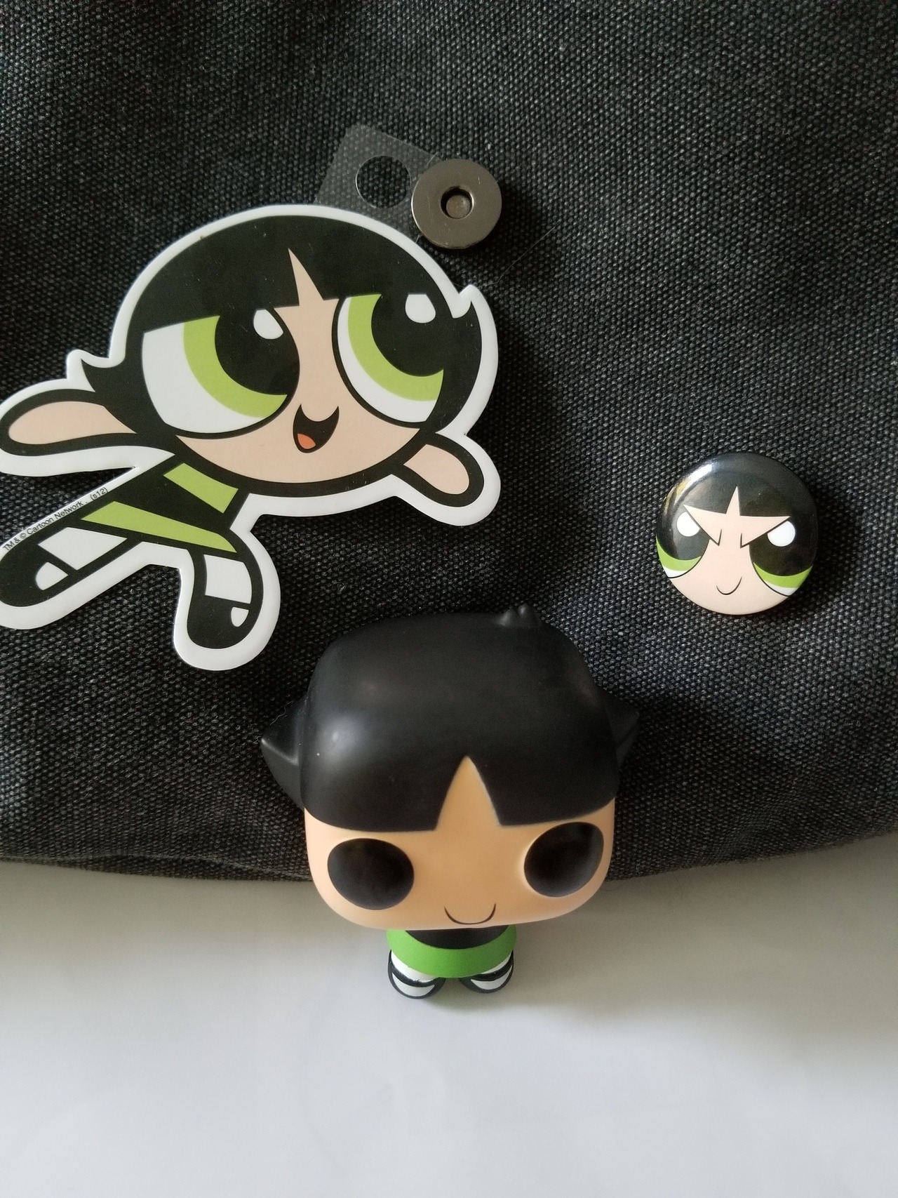 i got this stuff as graduation presents 💚🖤💚(doodlin-doods)ah yes, excellent.