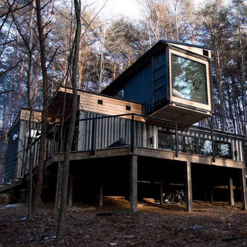 soldstoicsoul:  utwo: The Box Hop - Hocking Hills  / Ohio © theboxhop.com  Legit dream house, Ugh, Got damn nerd boner.