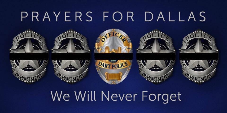 peerintothepast:  Prayers for #Dallas #PoliceOfficers #NeverForget #HonorTheFallen