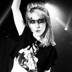 paramoreicon:  Paramore live in Atlanta taken adult photos