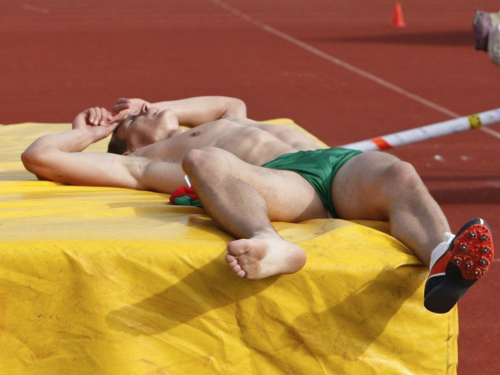 newloverofbeauty:  Pascal Behrenbruch,  Pole Vaulter