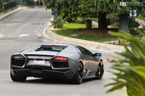 todo-negro: Lamborghini Reventon