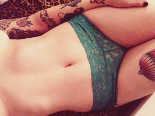 strangexxxunusual:  Need my tummy tattooed ASAP. 