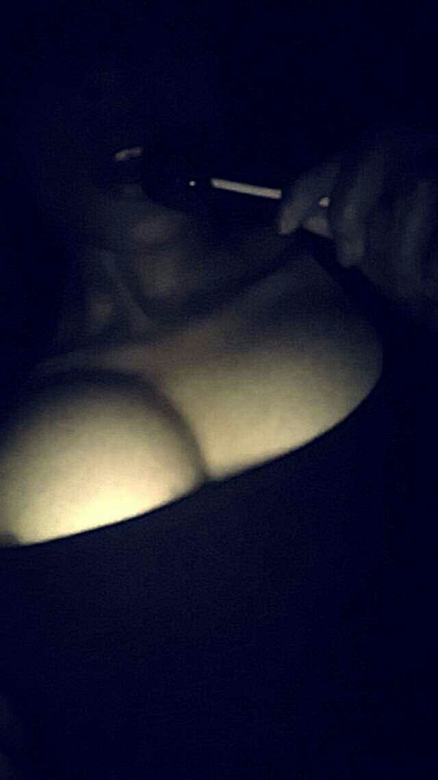 lyssamaxiscute:  I gotta get an iPhone lol but my snap is more active ▶who_isalyssa◀