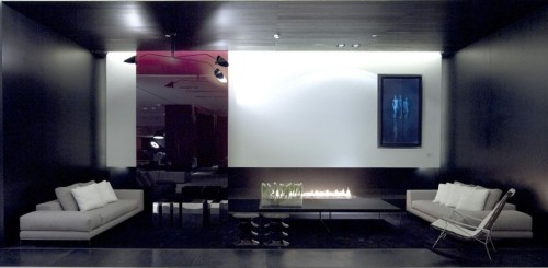 {Splitting this post up in three parts - the first one (this one) will cover the public spaces; seco