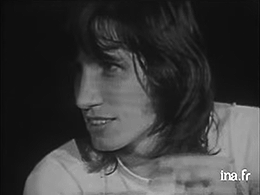 zalianfletcher:  roger is too cute in this interview and david is just so bored the whole time