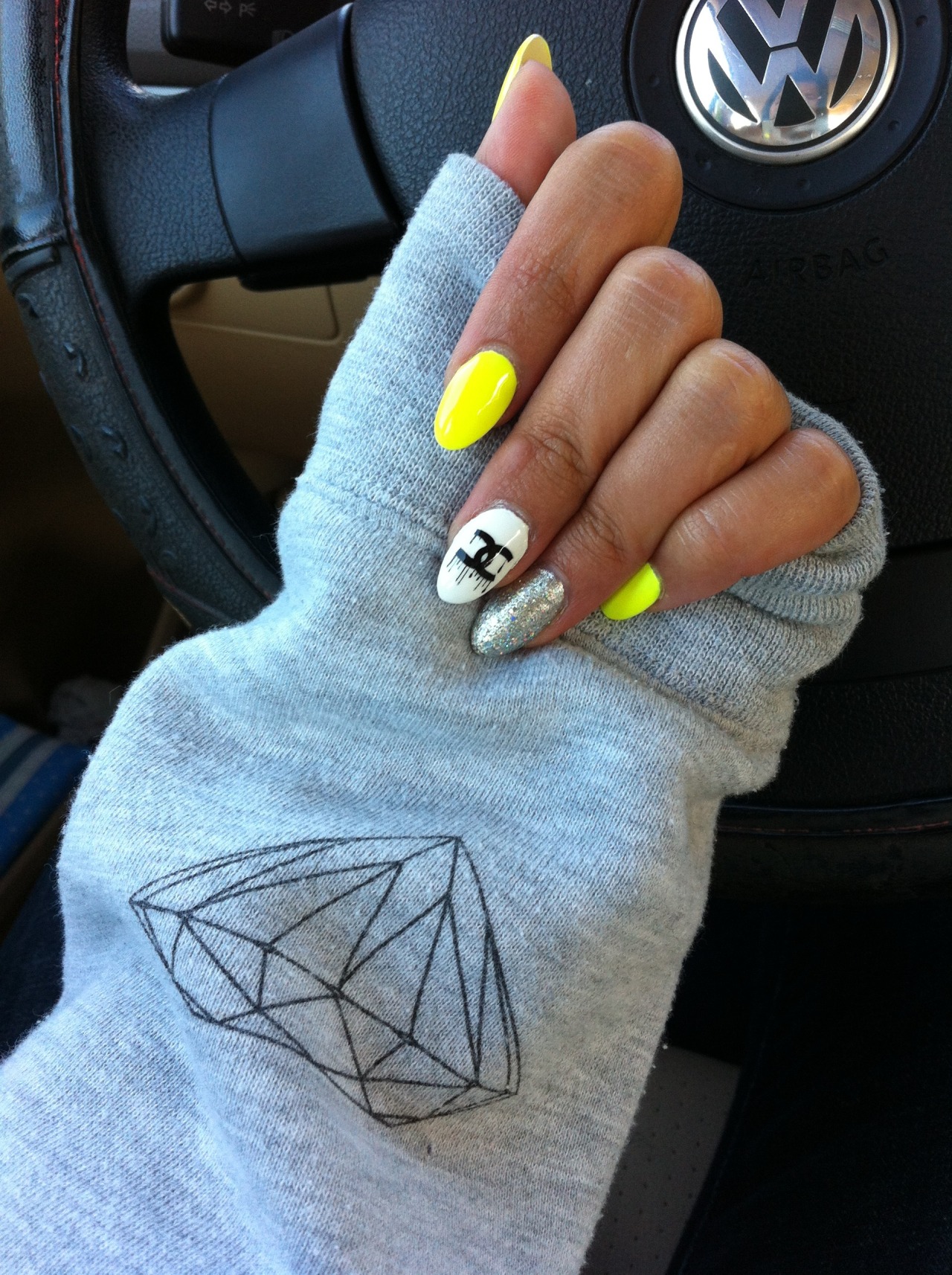 FLYEST FEMALES