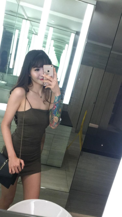 boobiessgfetish: Part 2