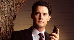 rottentomatoes:  Twin Peaks Delayed Until 2017 
