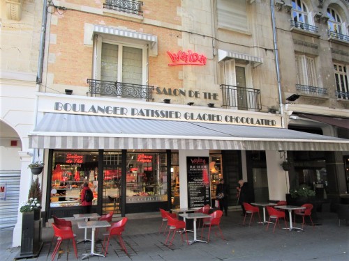  Waïda Salon de The and Pâtisserie - Reims, FranceThree generations of the Waïda family have been ru