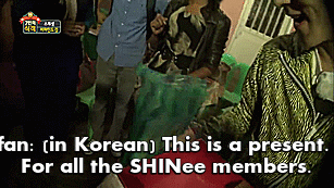 minah-noona:  Key with the Ethiopian fans. 