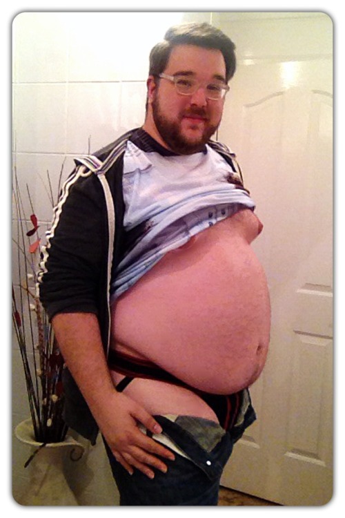 belfastcubcake:  Happy Tummy Tuesday! 