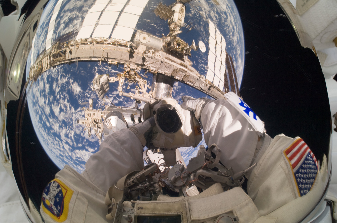 humanoidhistory:  May 17, 2010 — NASA astronaut Garrett Reisman takes the greatest